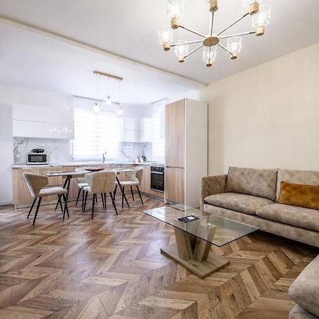Miku Apartments-Luxury City View At Wilson Square ティラナ エクステリア 写真