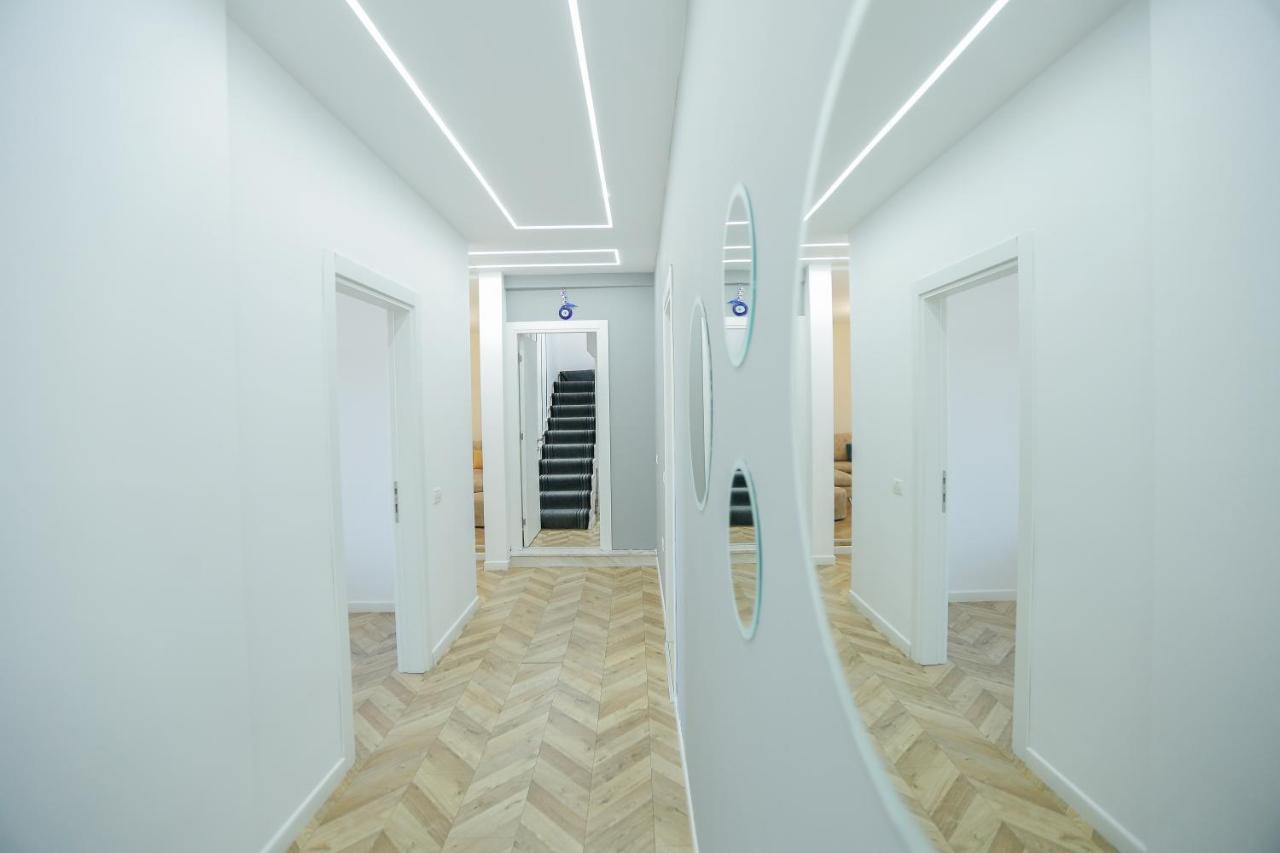 Miku Apartments-Luxury City View At Wilson Square ティラナ エクステリア 写真