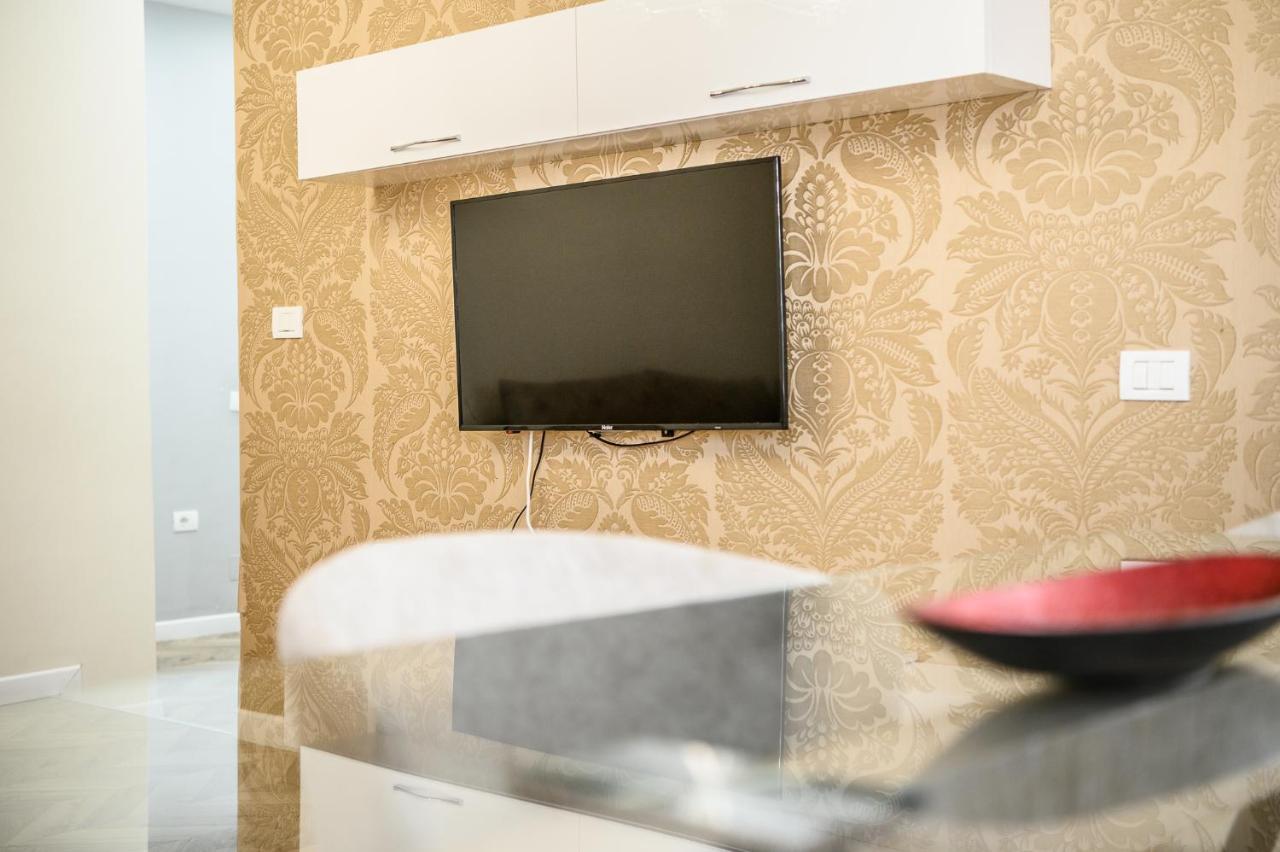 Miku Apartments-Luxury City View At Wilson Square ティラナ エクステリア 写真